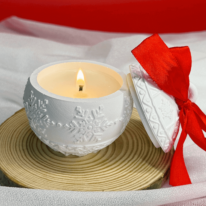 Candela a Forma di Ornamento Natalizio | Artigianale - immagine 3